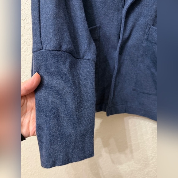 Pact Women's Airplane Relaxed Blazer Size Medium - Picture 6 of 13